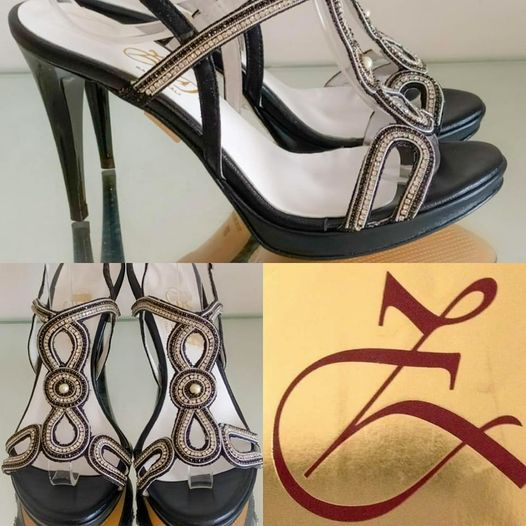 Scarpa gioiellata un indispensabile, un “must-have” per completare il tuo stile !
