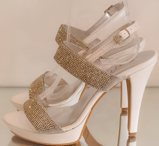GLAMOROUS GLITTER SANDALS