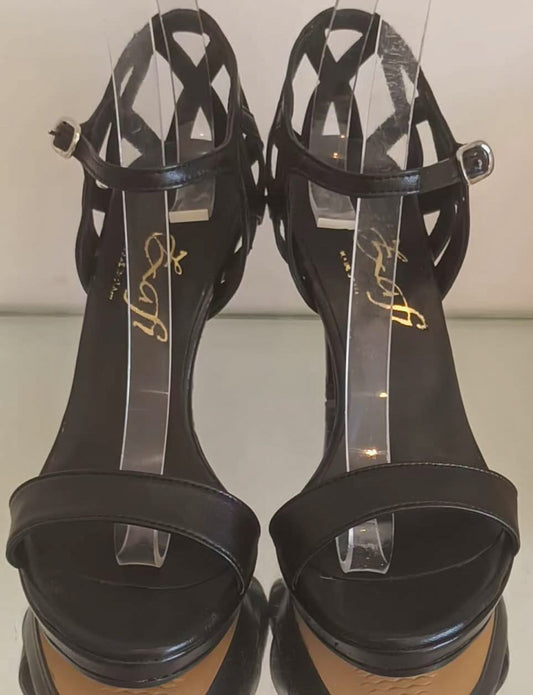 Sandale cuir noir art 52