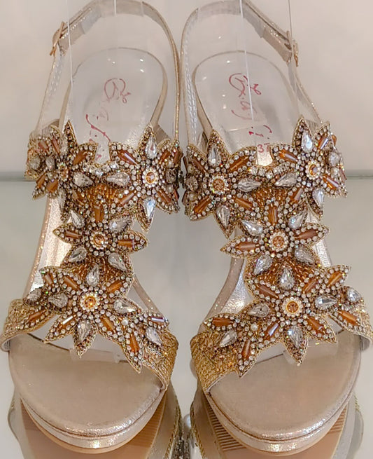 Sandale cuir cristaux or art 214